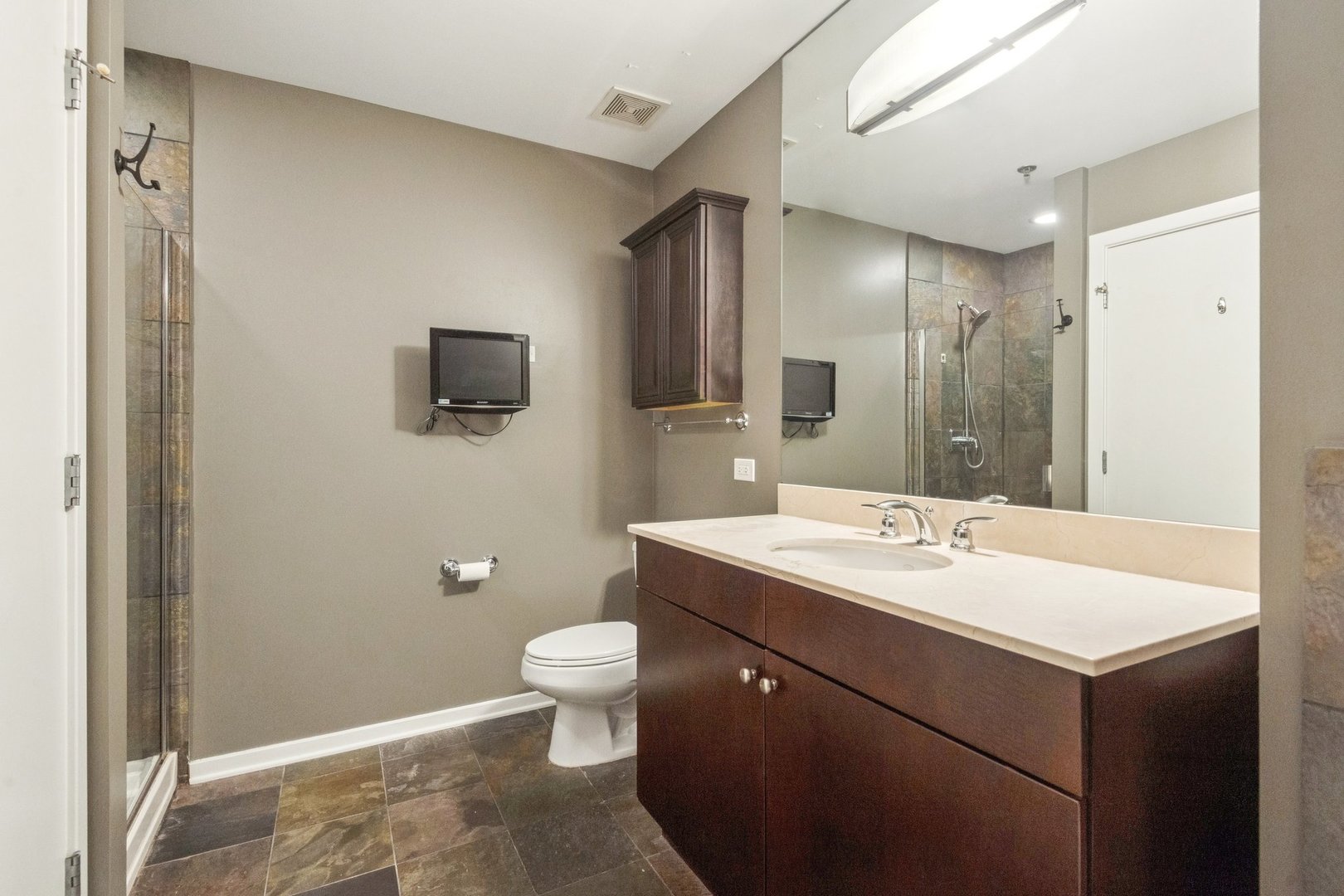 125 S Green Street Unit: 709A