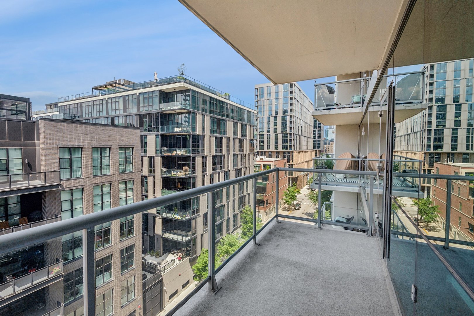 125 S Green Street Unit: 709A