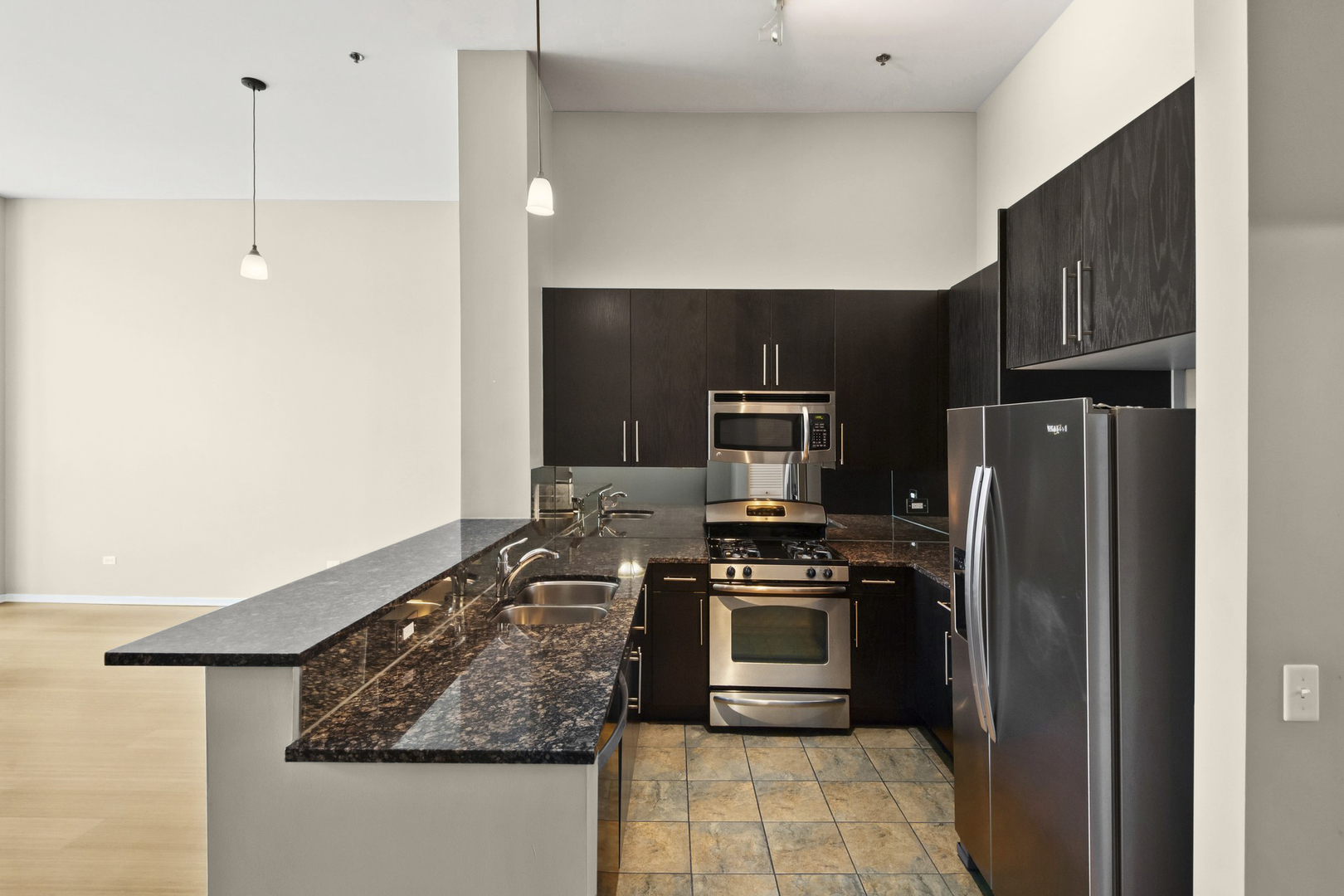 125 S GREEN Street Unit: 1205A