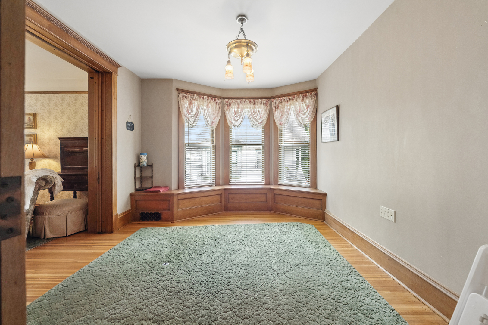 10216 Main Street