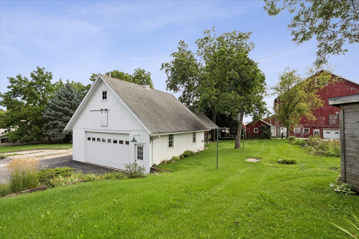 10216 Main Street