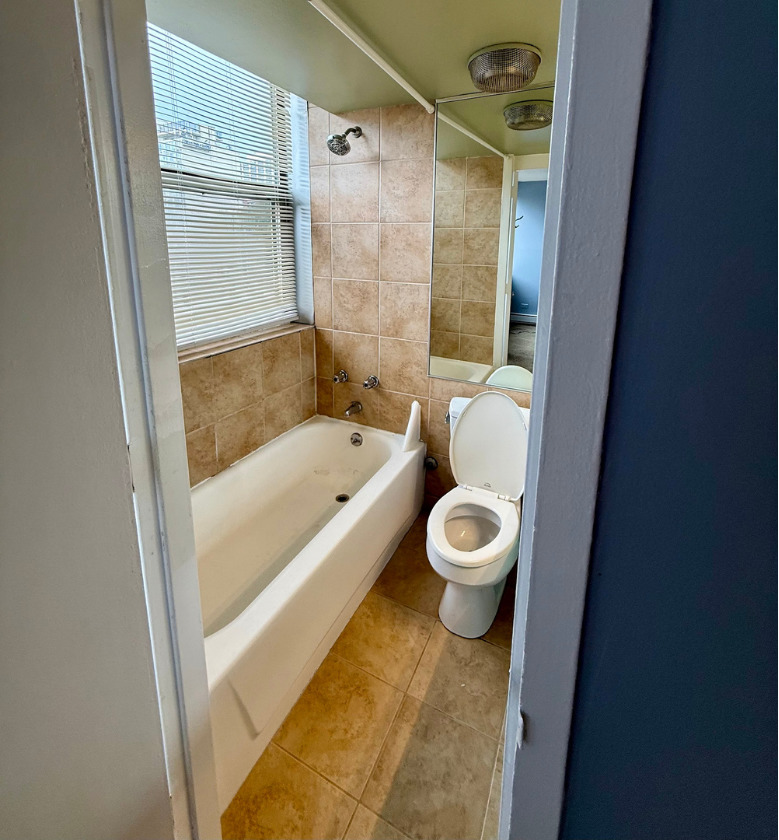 3110 N Sheridan Road Unit: 505