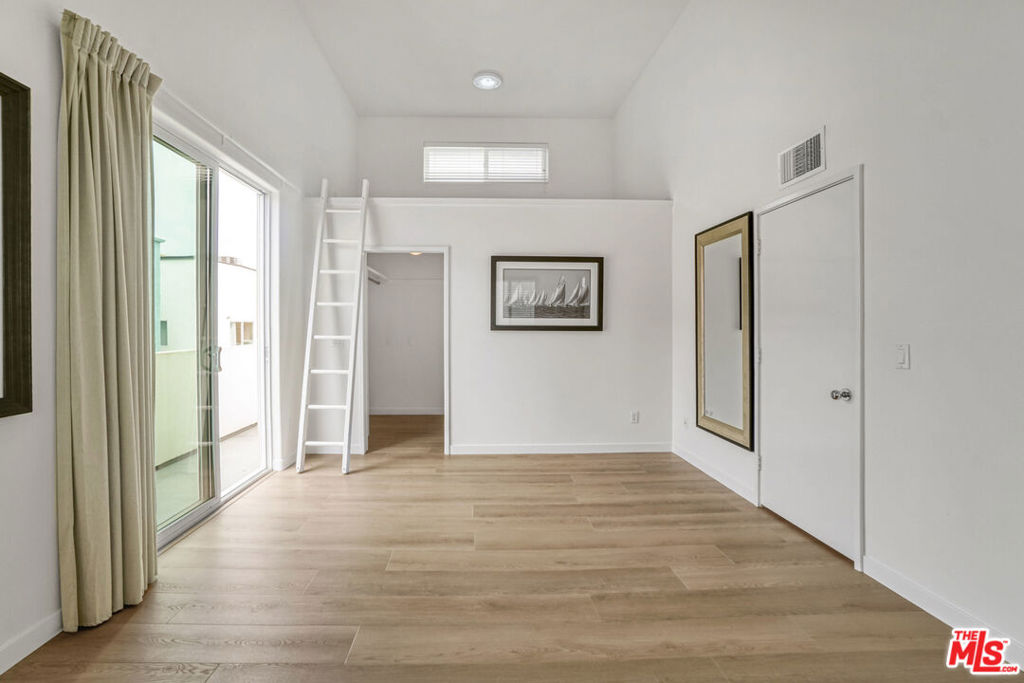 115 Galleon Street A