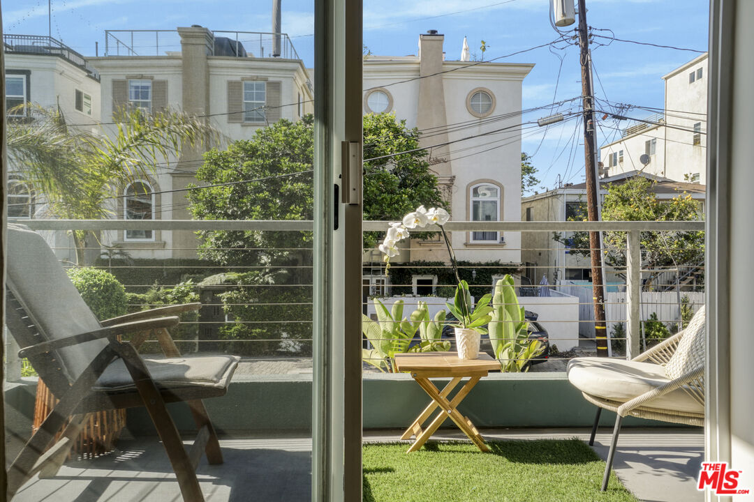 120 Fleet St Unit: B