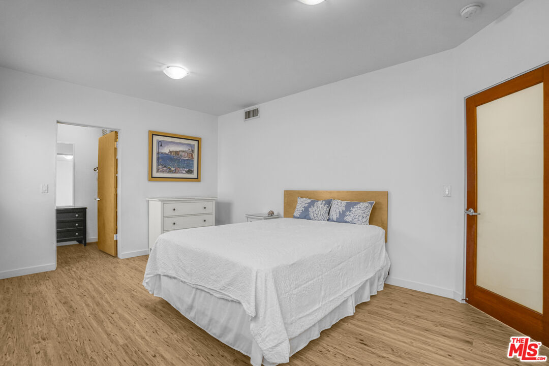 120 Fleet St Unit: B