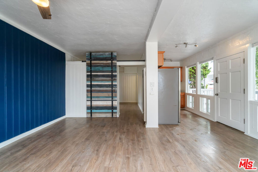 115 44th Street