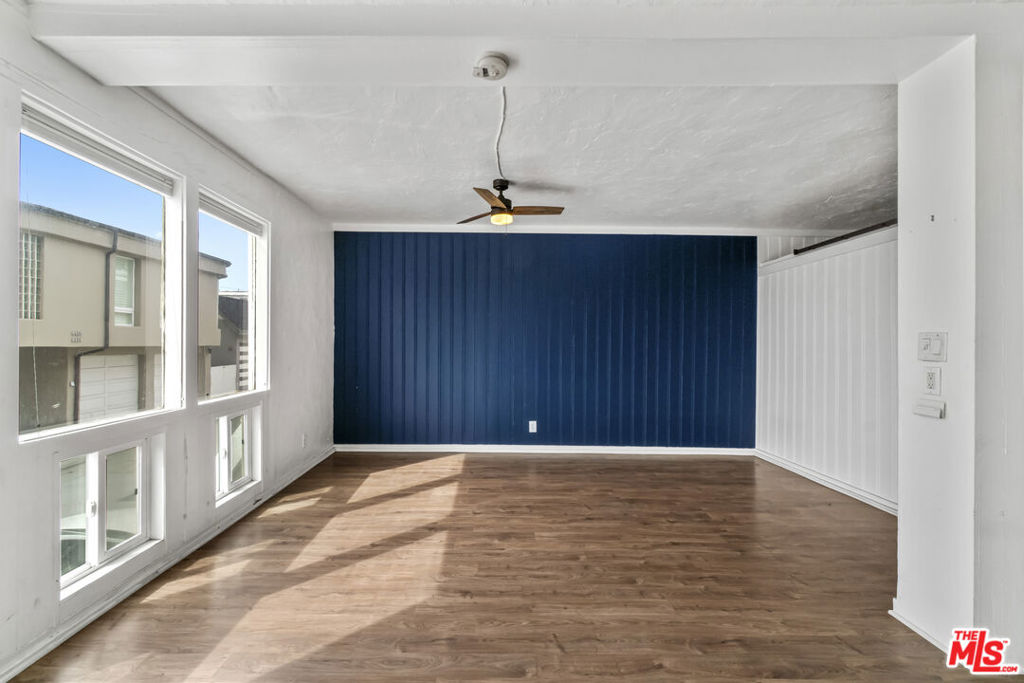 115 44th Street