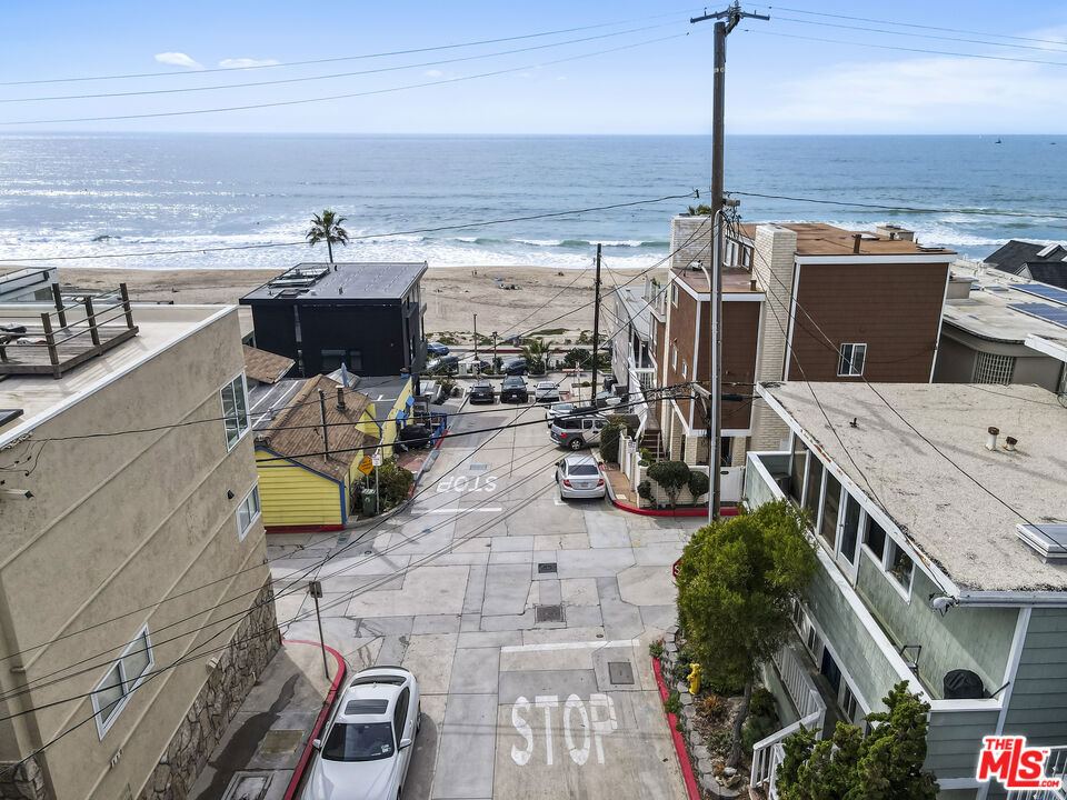 115 44th Street