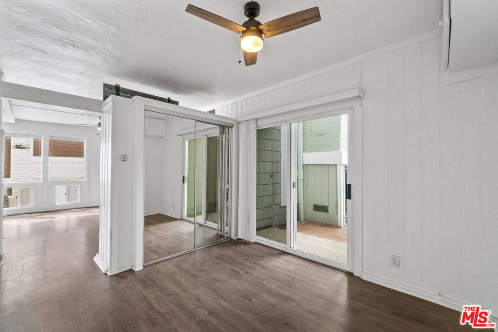 115 44th Street