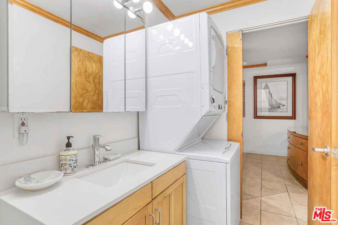 120 Fleet St Unit: C