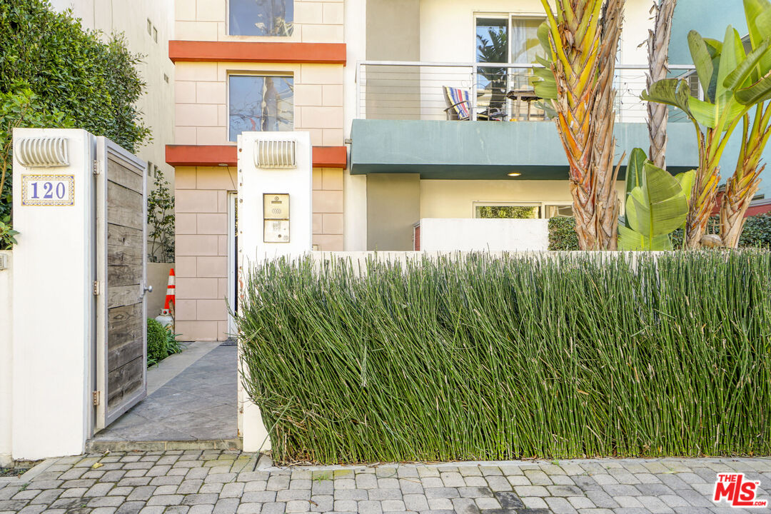 120 Fleet St Unit: C