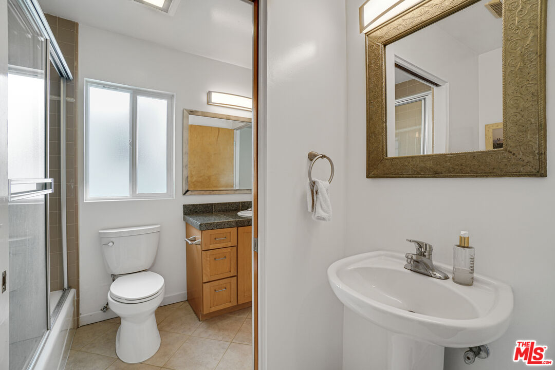 120 Fleet St Unit: A