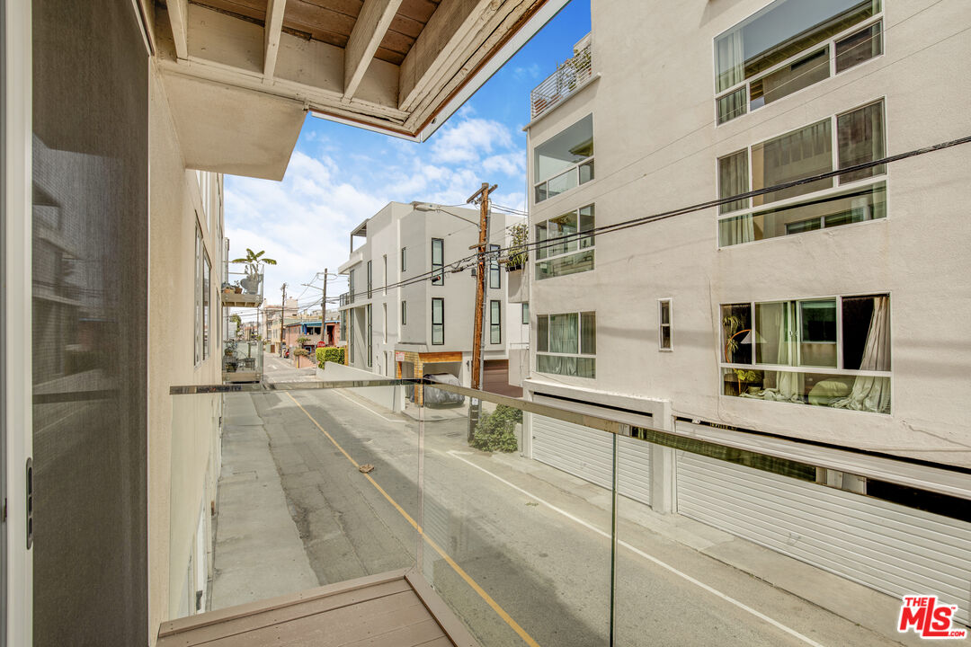 1 Ironsides St Unit: 14