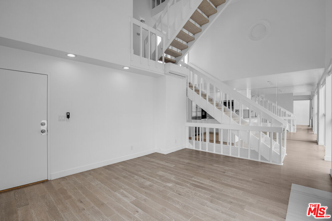 1 Ironsides St Unit: 14