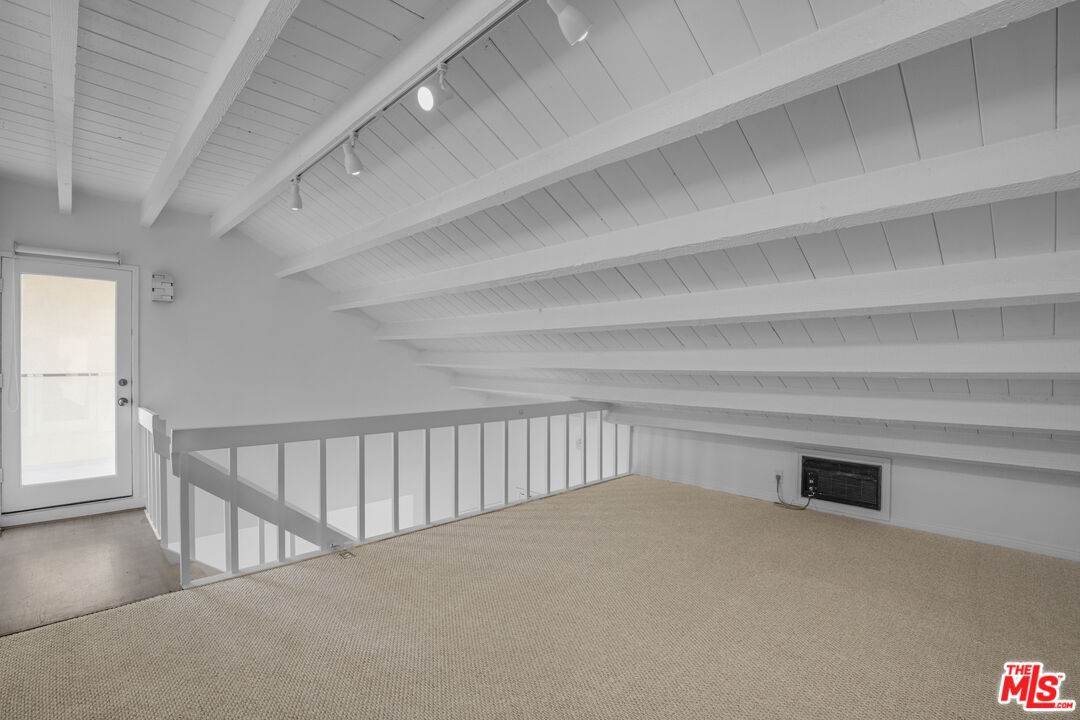 1 Ironsides St Unit: 14