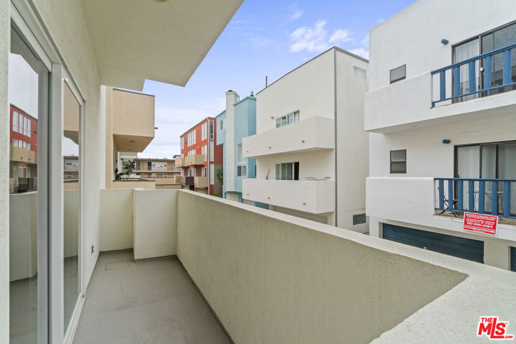 123 Galleon Street B