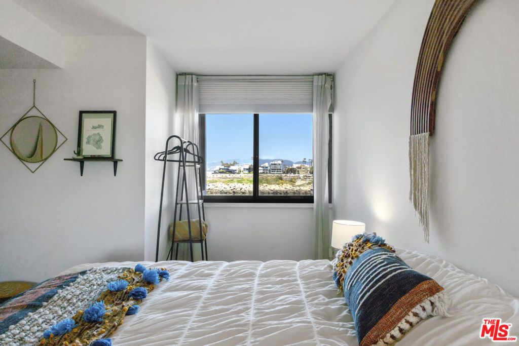 6209 Pacific Avenue 103