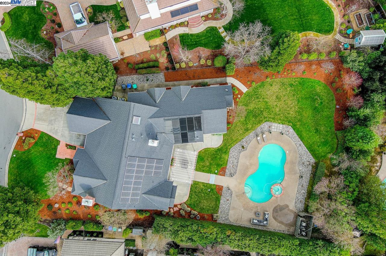 427 Matthew Court