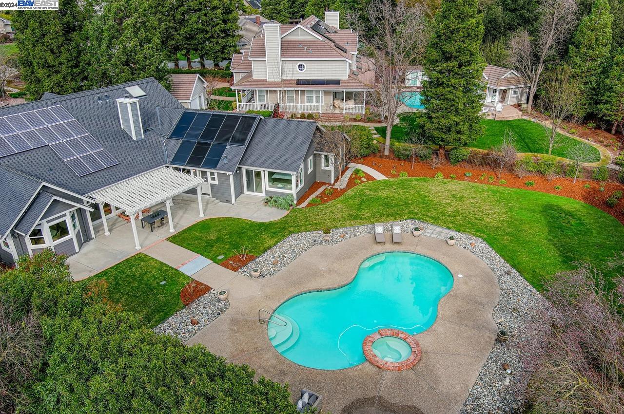 427 Matthew Court