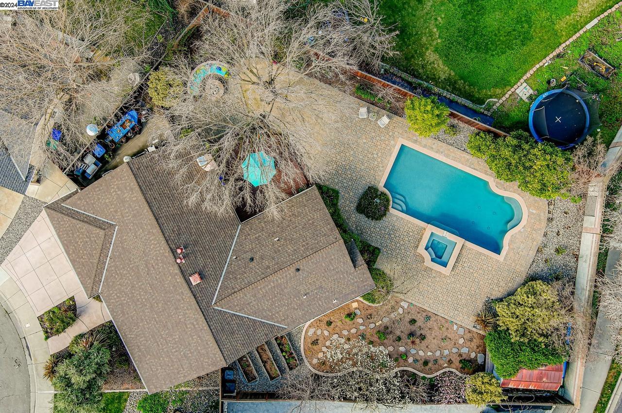 6033 Ashley Ct