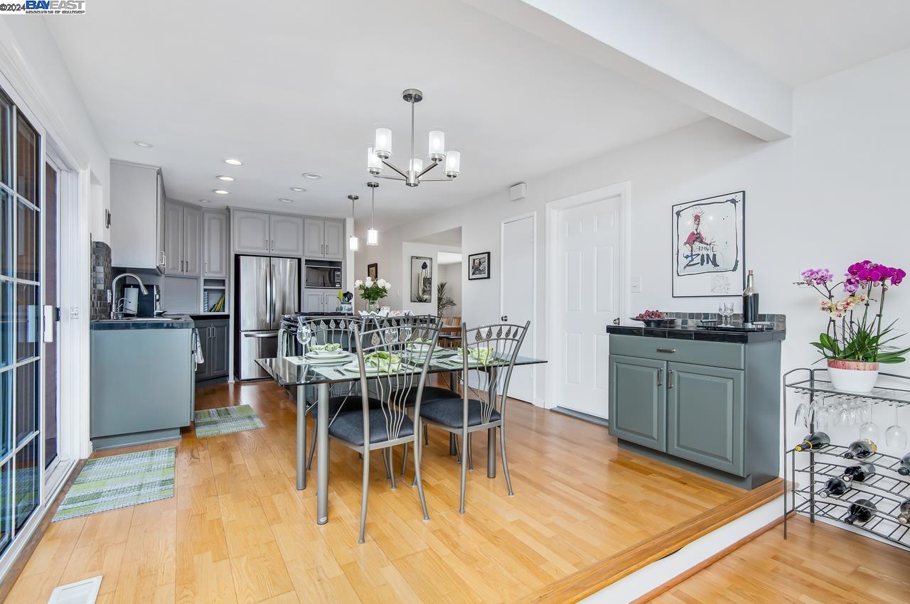 6033 Ashley Ct
