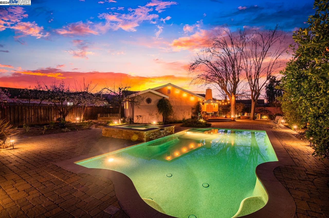 6033 Ashley Ct