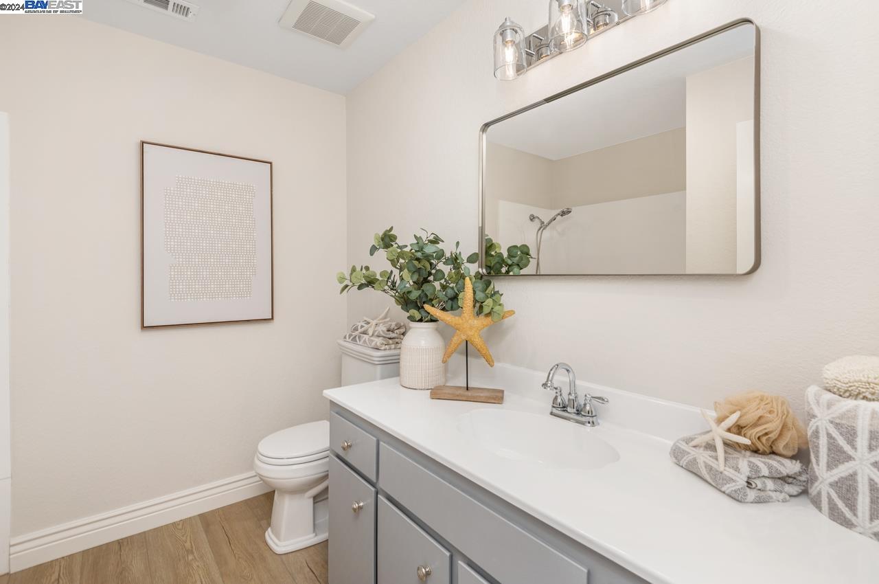 3605 Dunsmuir Cir