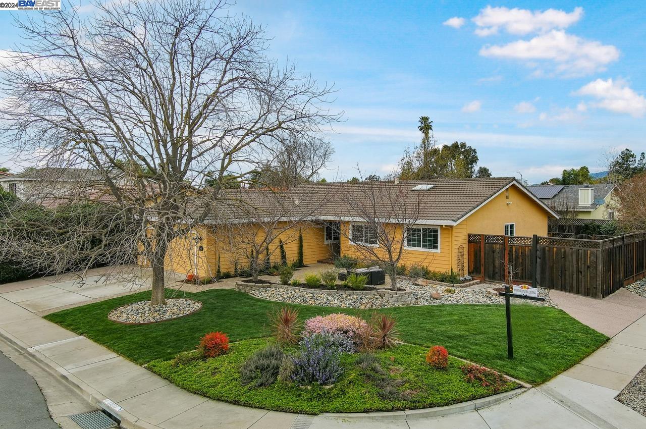 3605 Dunsmuir Cir
