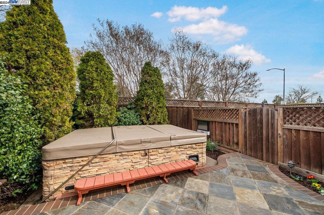 3605 Dunsmuir Cir