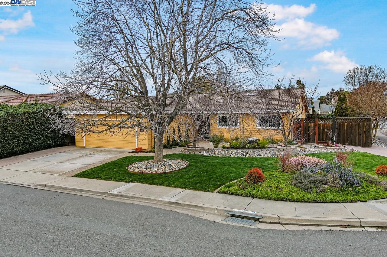 3605 Dunsmuir Cir