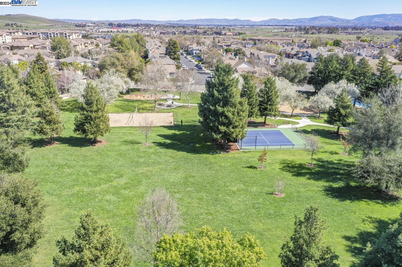 3605 Dunsmuir Cir