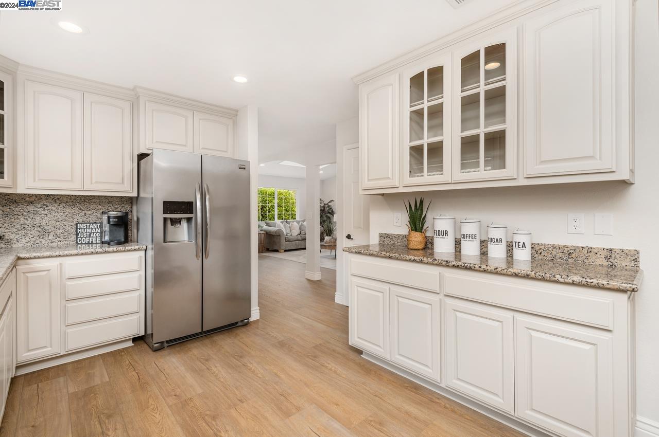 3605 Dunsmuir Cir