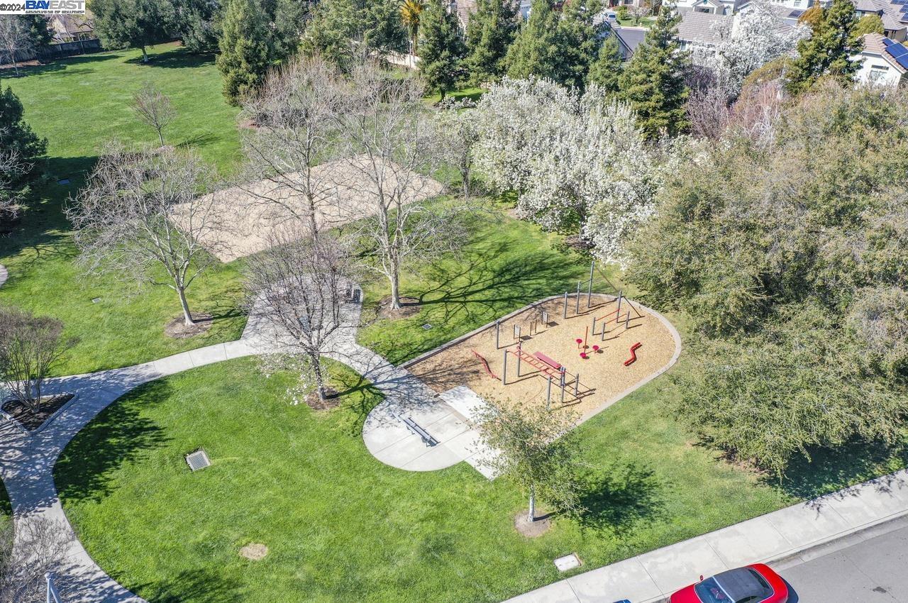 3605 Dunsmuir Cir