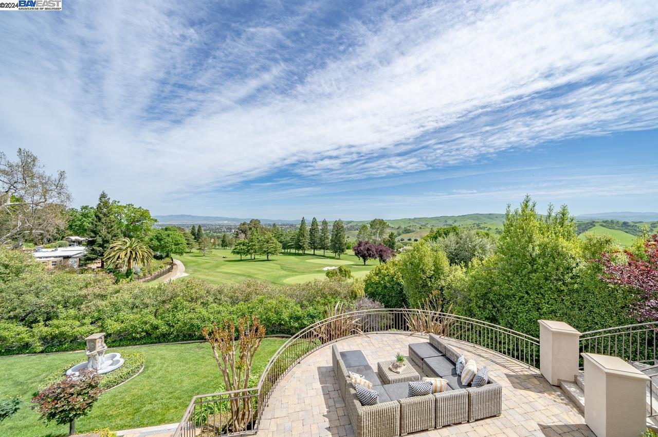34 Golf Rd