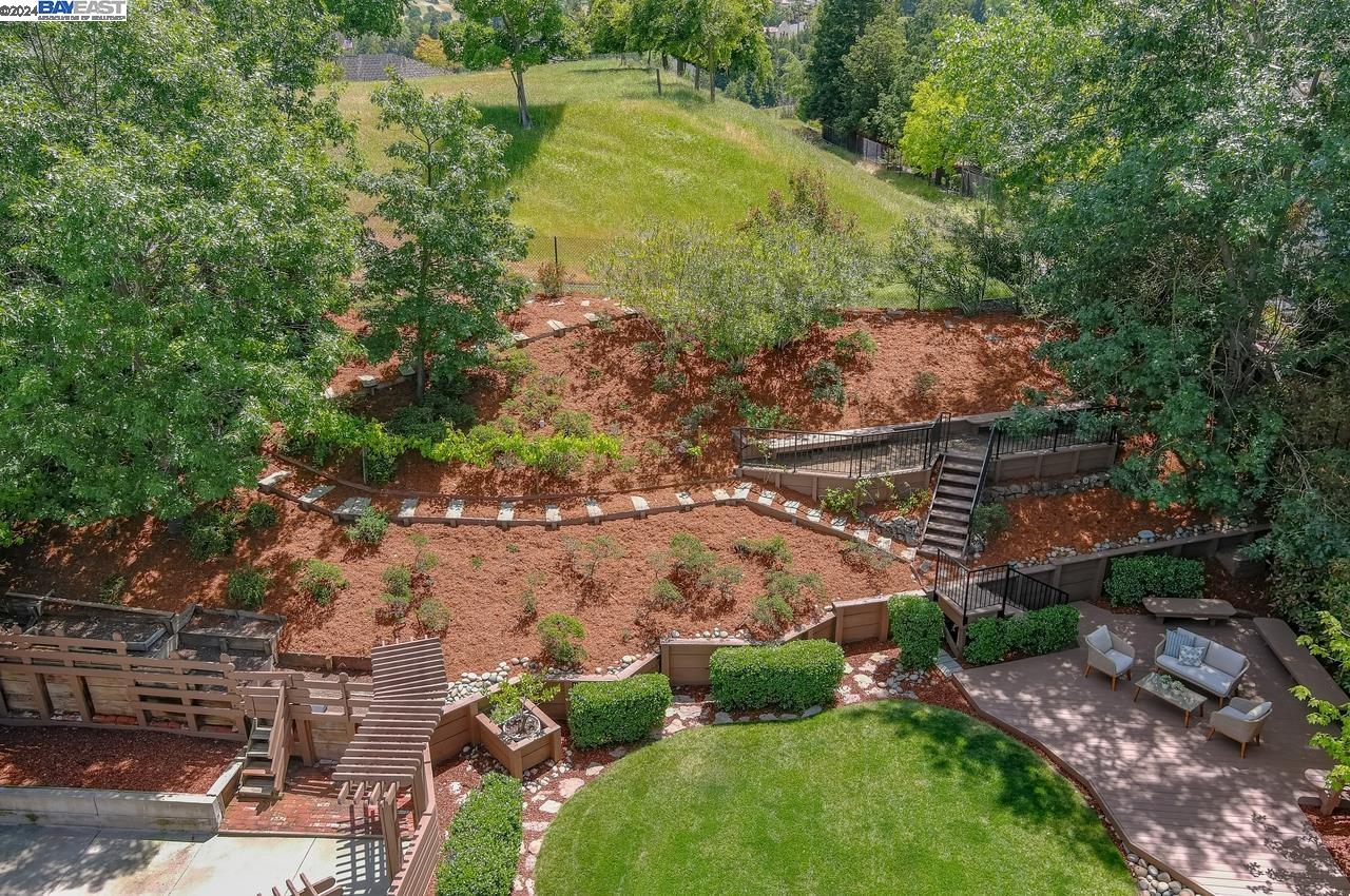 886 Montevino Dr