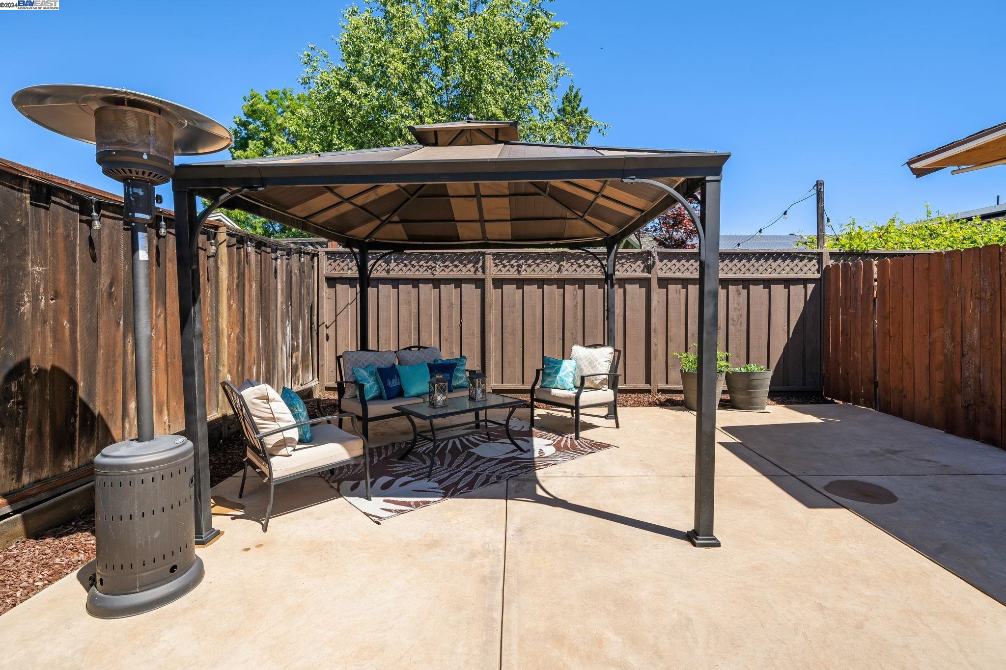 4672 Herrin Way