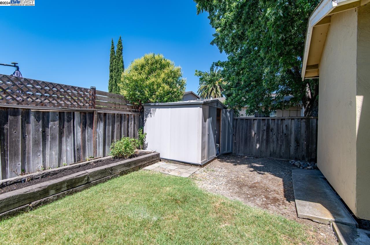 6275 Inglewood Drive