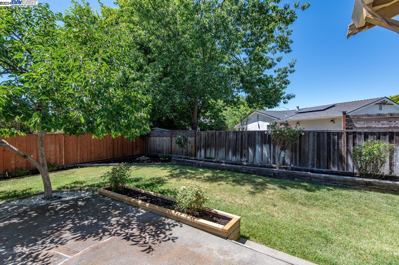6275 Inglewood Drive