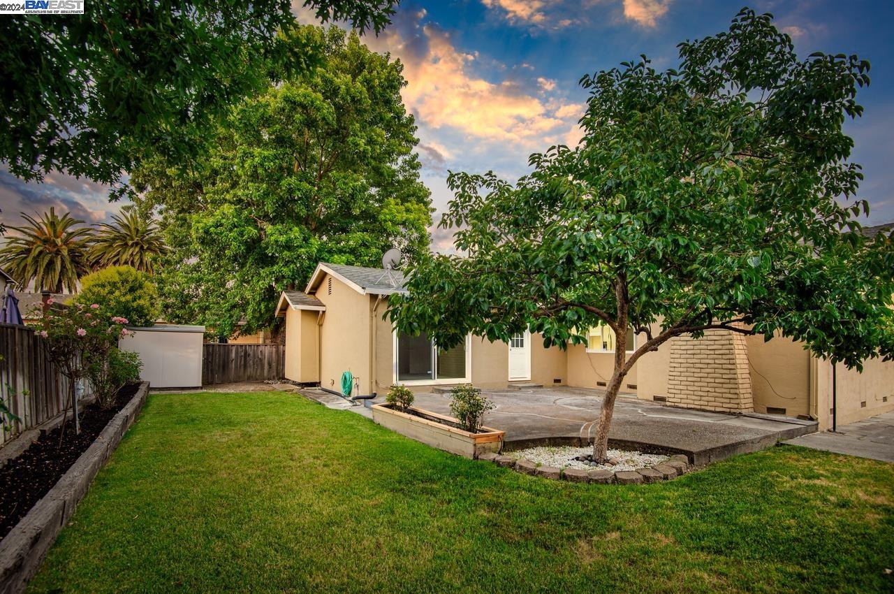6275 Inglewood Drive