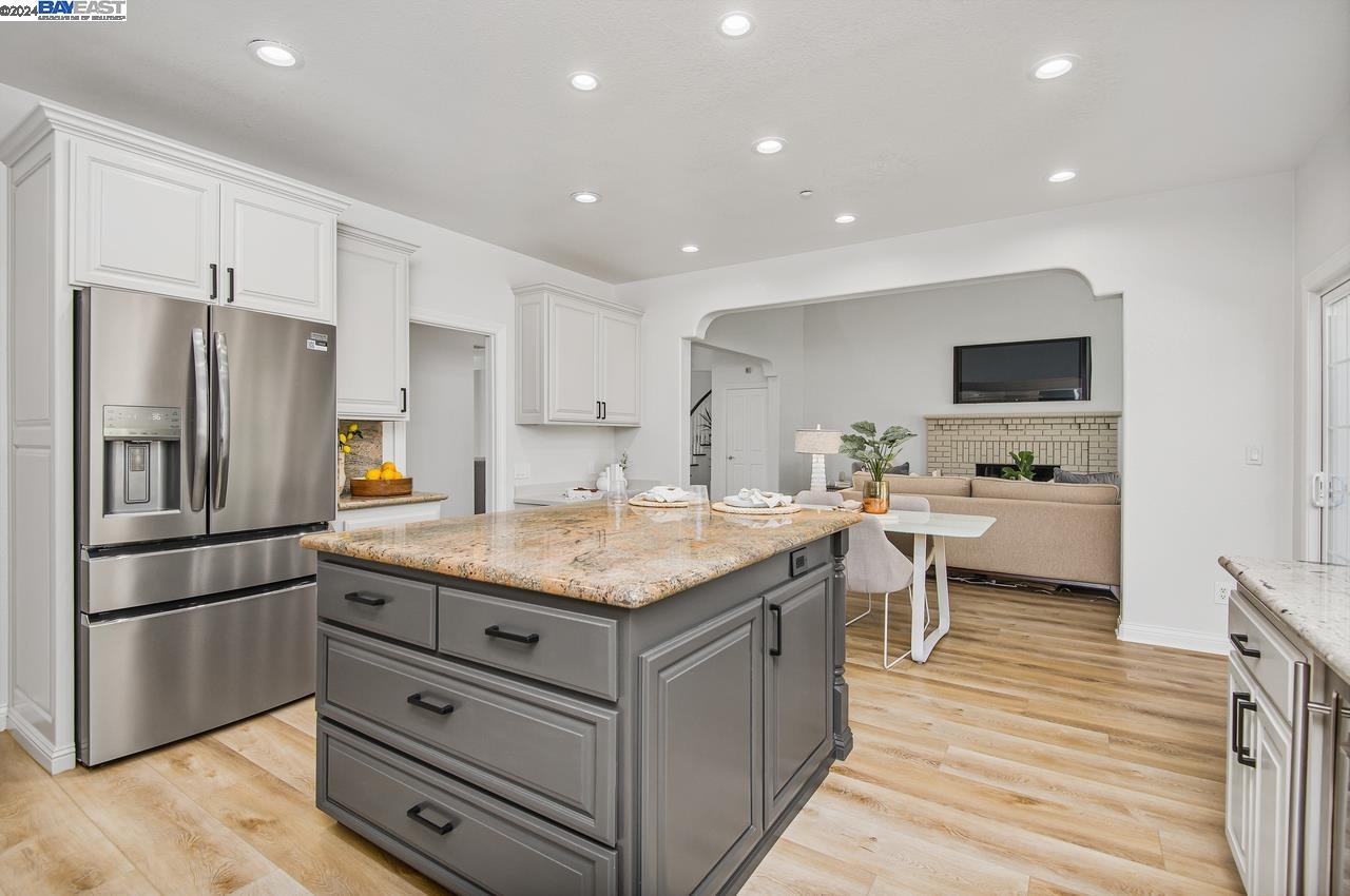 952 Gray Fox Cir