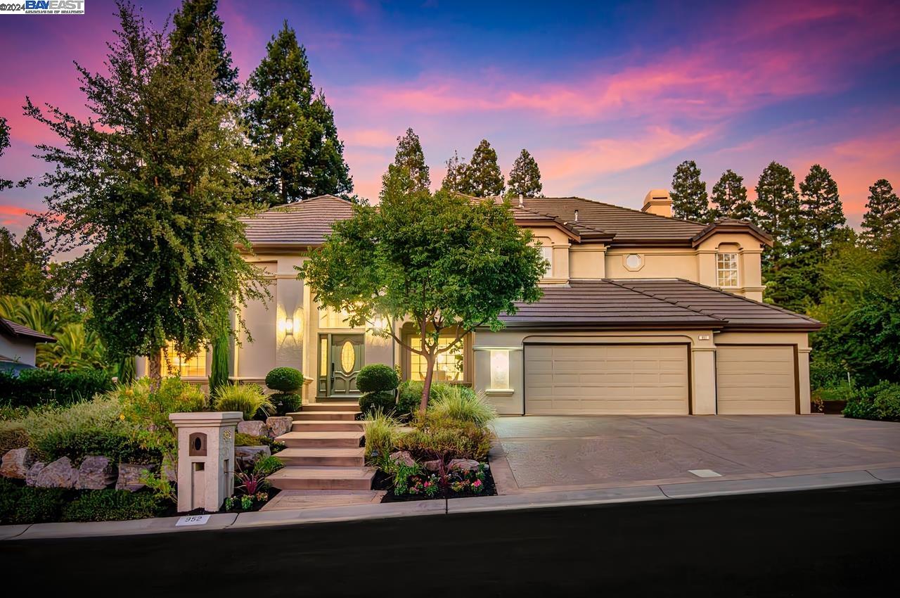 952 Gray Fox Cir