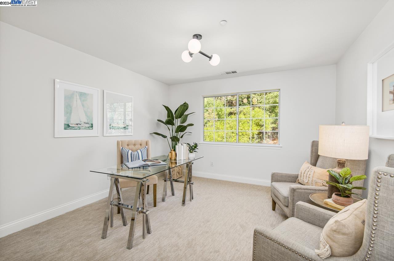952 Gray Fox Cir