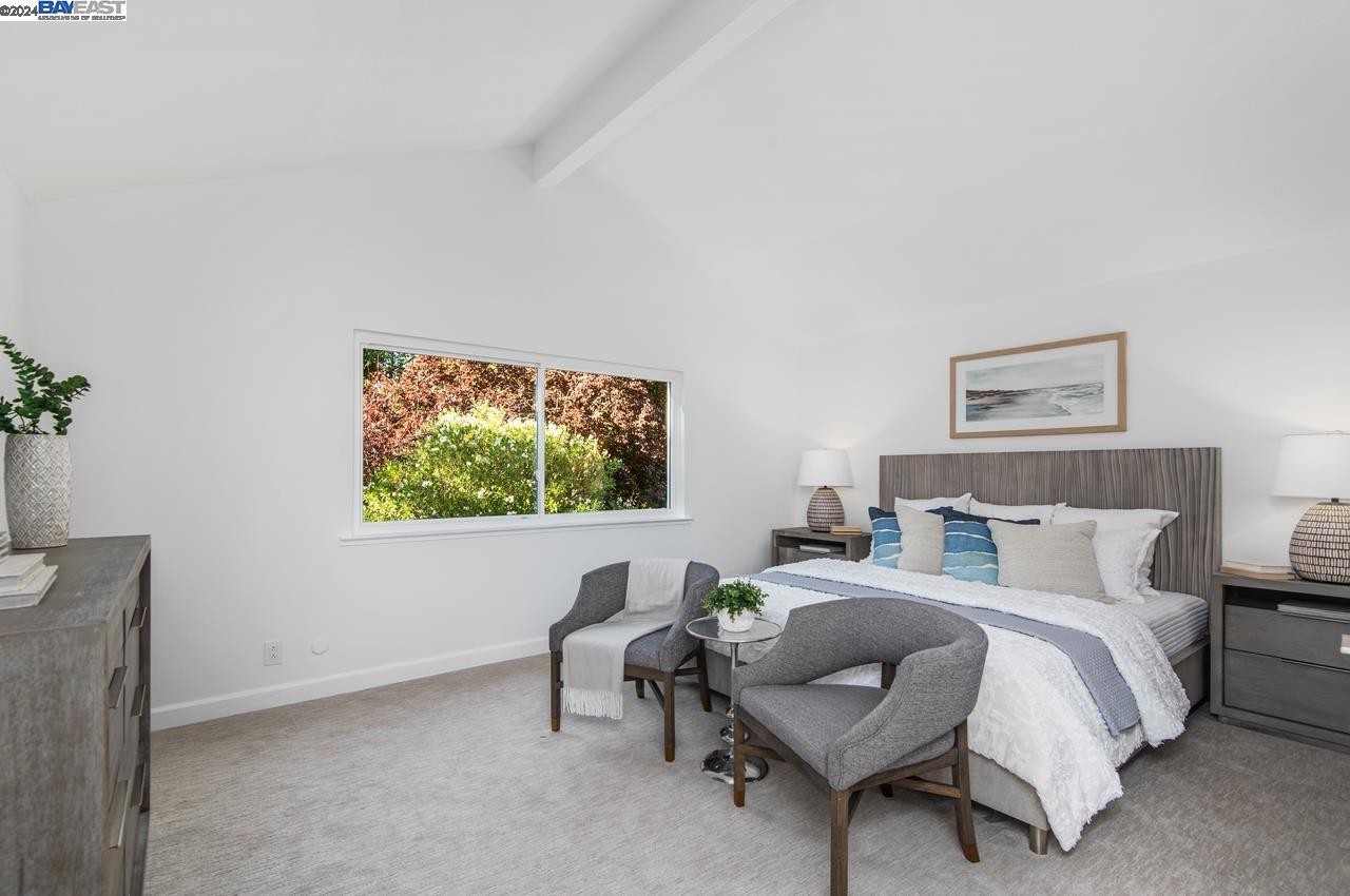 124 Tweed Dr