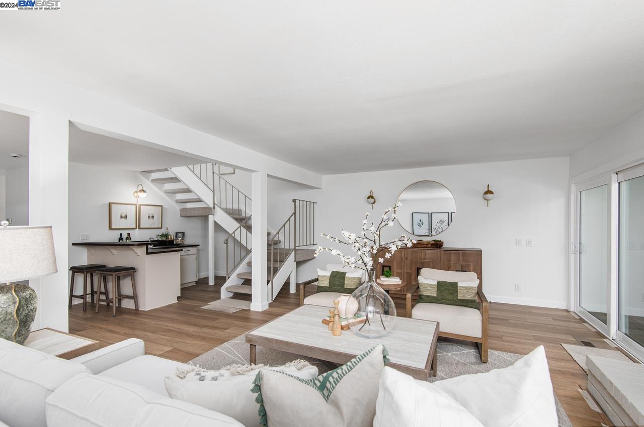 124 Tweed Dr