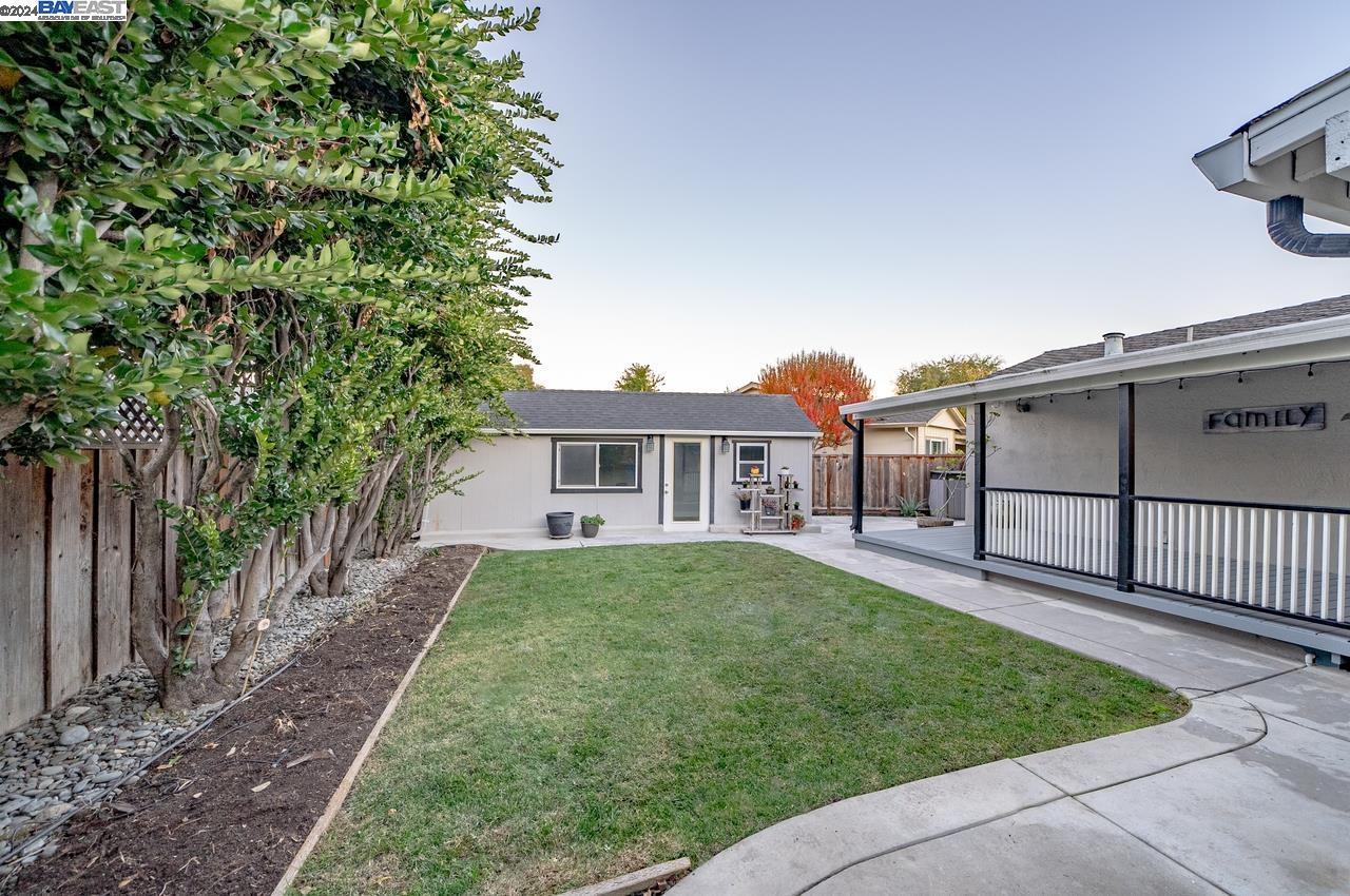 6337 Benner Ct
