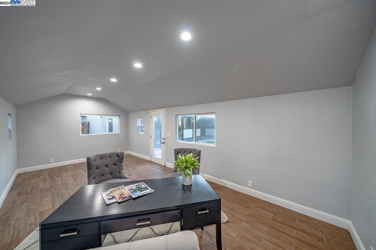 6337 Benner Ct