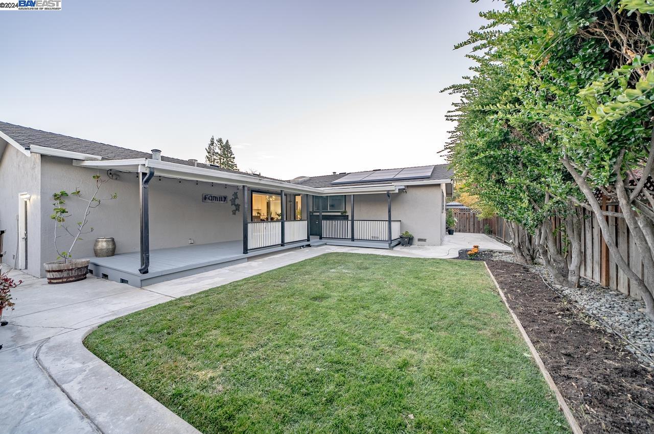 6337 Benner Ct