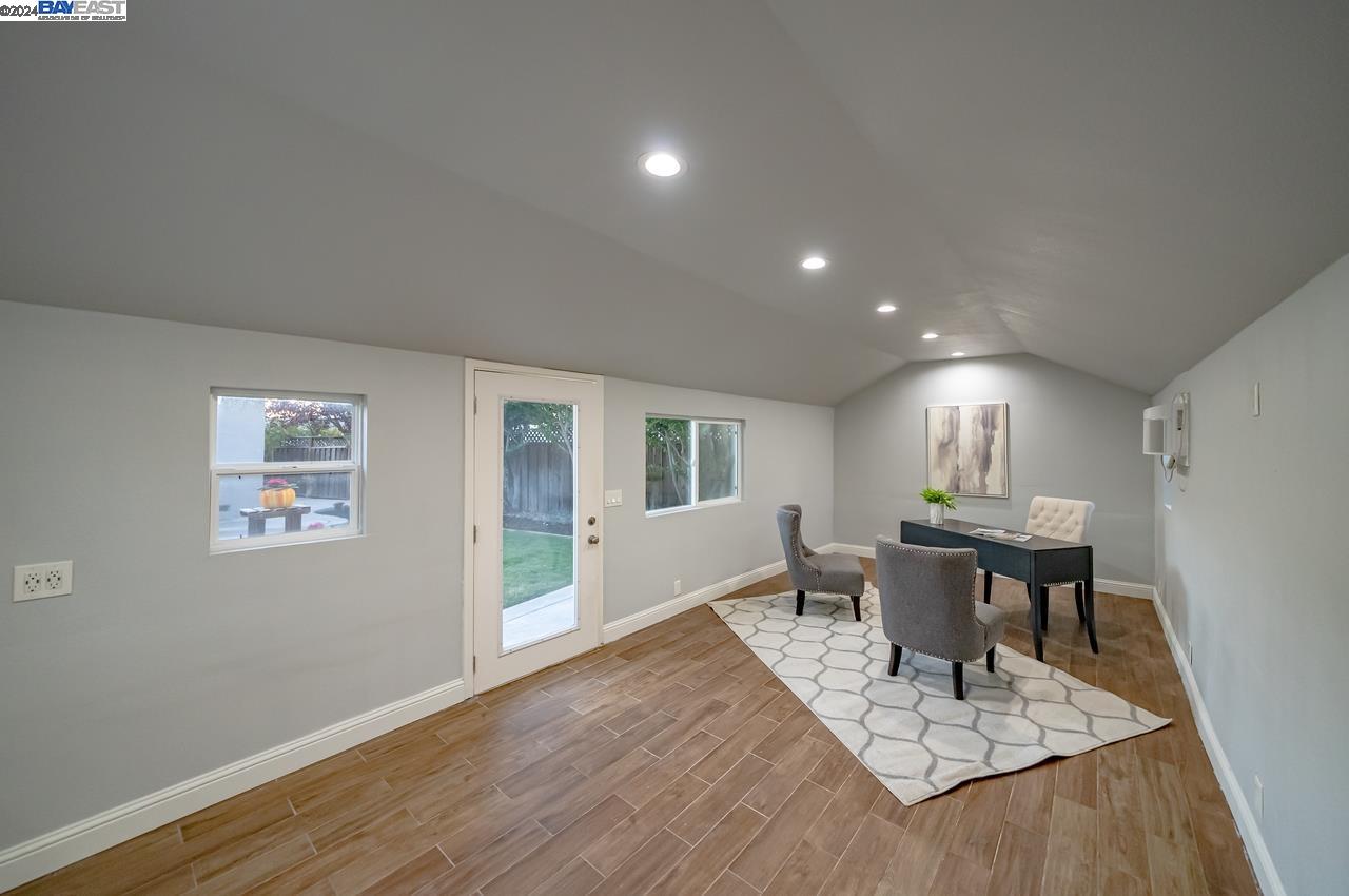 6337 Benner Ct