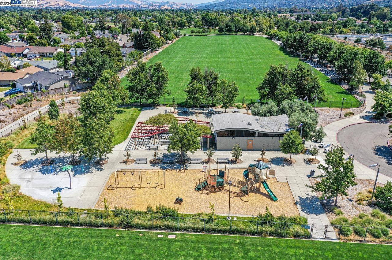 6337 Benner Ct