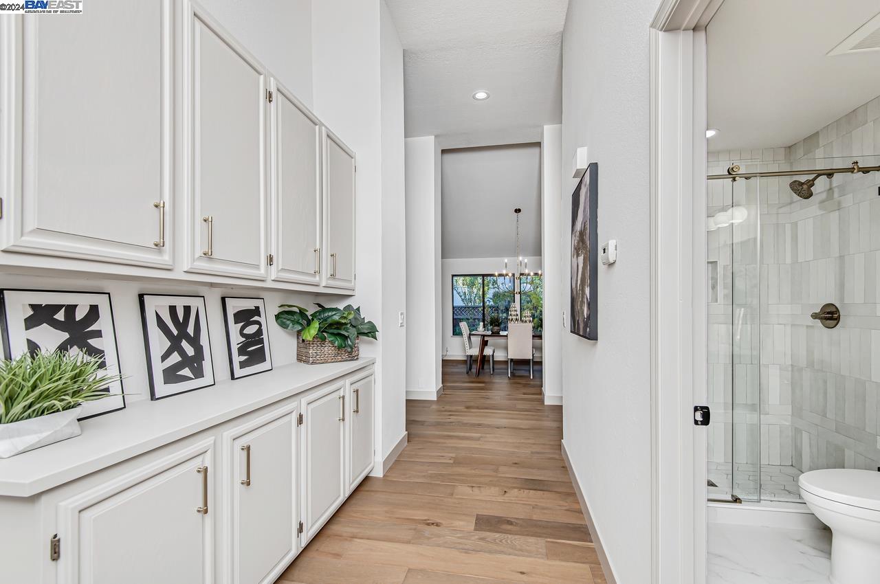 324 Live Oak Dr
